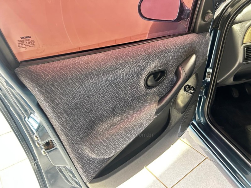 SIENA 1.0 MPI FIRE ELX 16V GASOLINA 4P MANUAL - 2002 - CAXIAS DO SUL