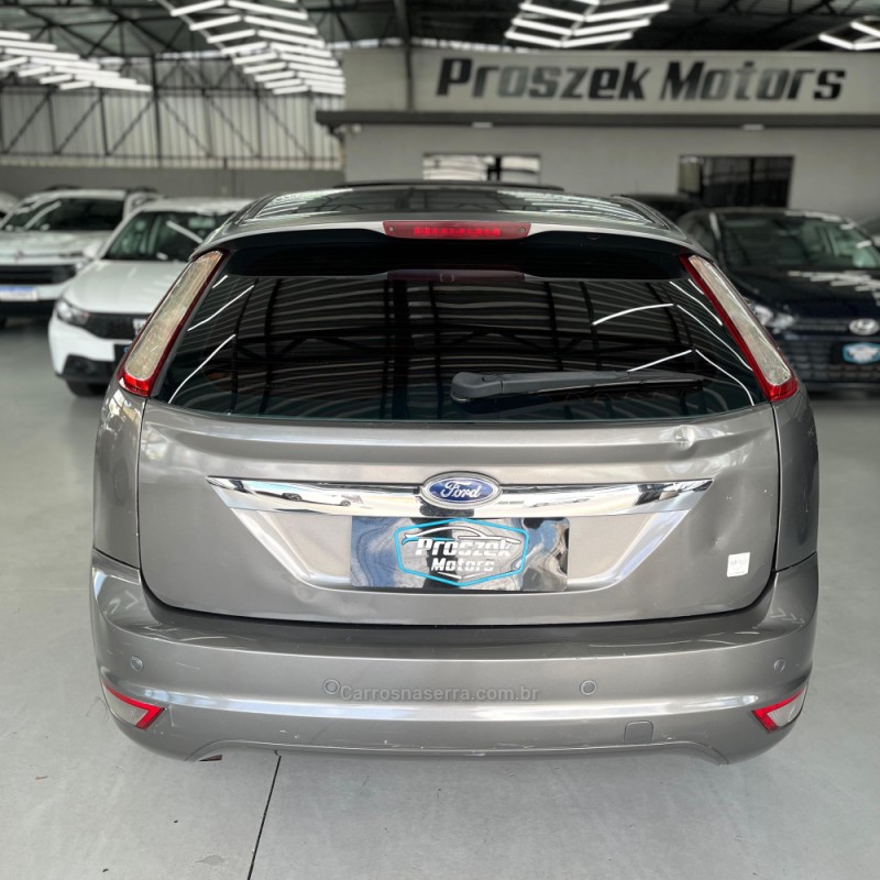 FOCUS 2.0 GHIA 16V FLEX 4P AUTOMÁTICO - 2009 - CANOAS