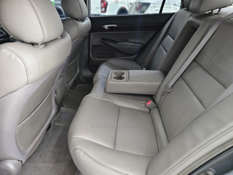 CIVIC 1.8 LXS 16V FLEX 4P AUTOMÁTICO - 2007 - SAPUCAIA DO SUL