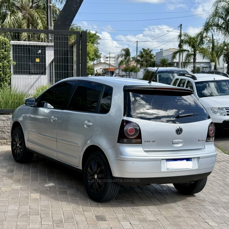 POLO 1.6 MI SPORTLINE 8V FLEX 4P AUTOMATIZADO - 2011 - GUAPORé