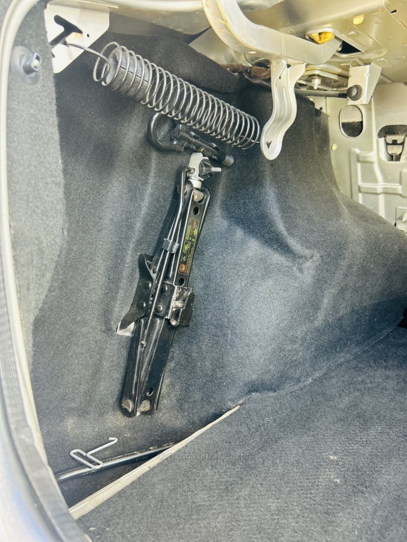 LOGAN 1.0 EXPRESSION 16V FLEX 4P MANUAL - 2010 - CAXIAS DO SUL