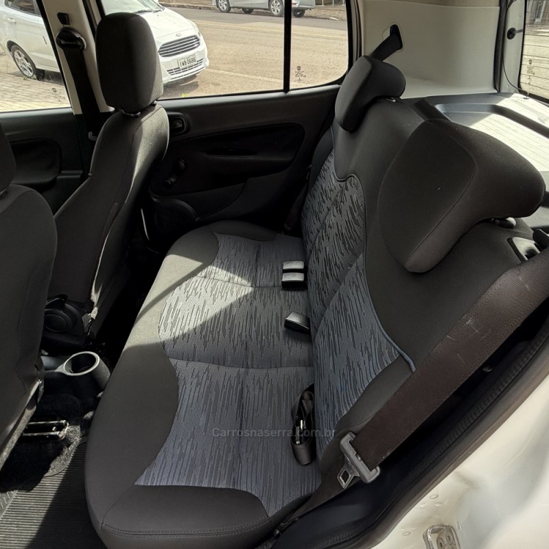 UNO 1.0 VIVACE 8V FLEX 4P MANUAL - 2016 - GUAPORé