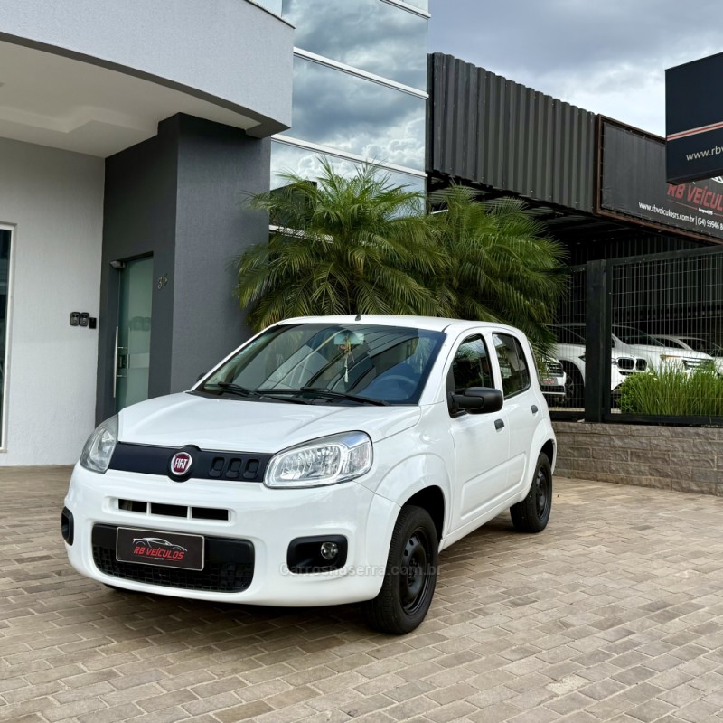 UNO 1.0 VIVACE 8V FLEX 4P MANUAL