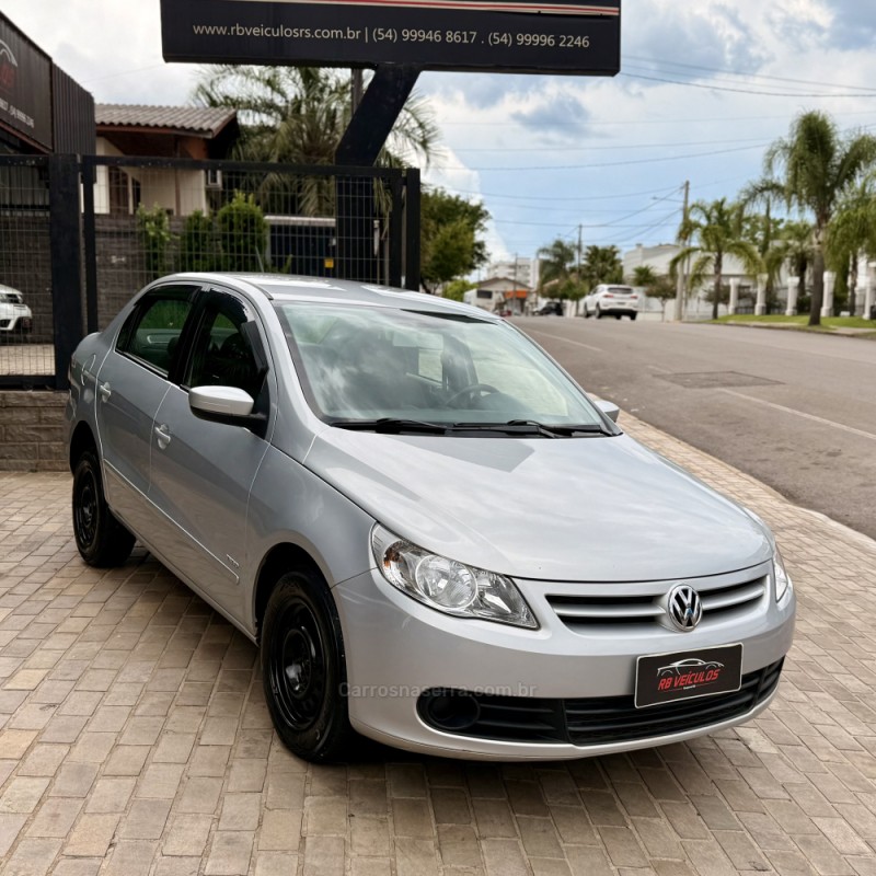 VOYAGE 1.0 MI COMFORTLINE 8V FLEX 4P MANUAL - 2012 - GUAPORé