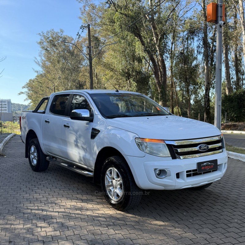 RANGER 3.2 XLT 4X4 CD 20V DIESEL 4P AUTOMÁTICO - 2016 - GUAPORé