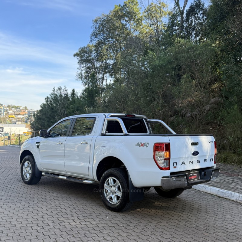RANGER 3.2 XLT 4X4 CD 20V DIESEL 4P AUTOMÁTICO - 2016 - GUAPORé