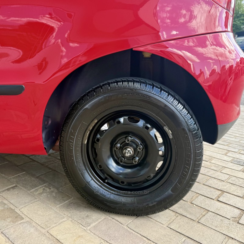 FOX 1.0 MI PLUS 8V GASOLINA 2P MANUAL - 2009 - GUAPORé