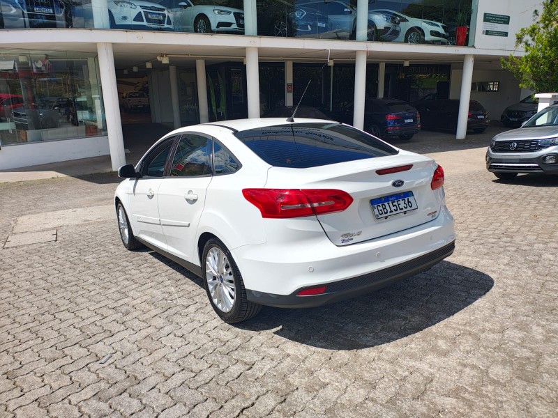 FOCUS 2.0 SE SEDAN 16V FLEX 4P AUTOMÁTICO - 2016 - BENTO GONçALVES