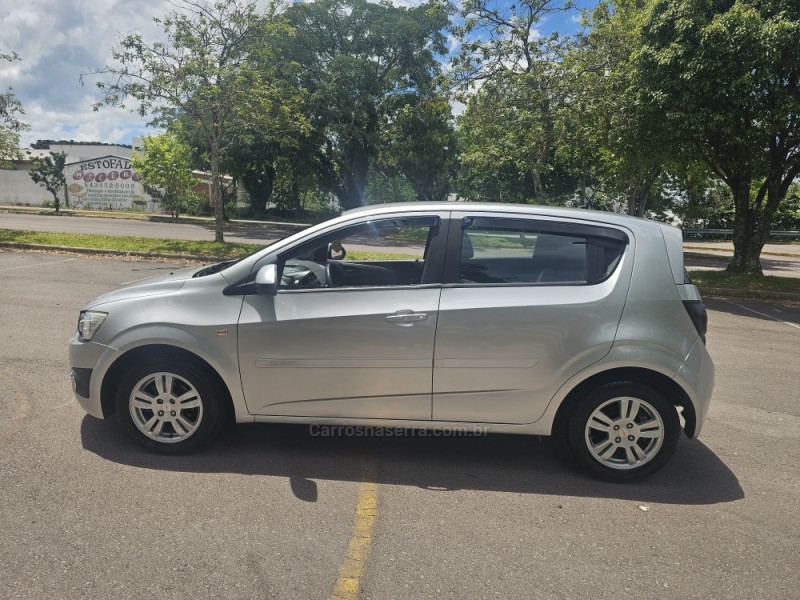 SONIC 1.6 LT 16V FLEX 4P MANUAL - 2013 - BENTO GONçALVES