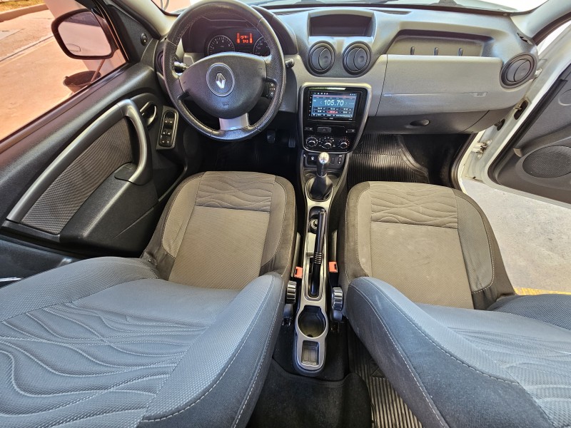 DUSTER 1.6 DYNAMIQUE 4X2 16V FLEX 4P MANUAL - 2013 - CAXIAS DO SUL