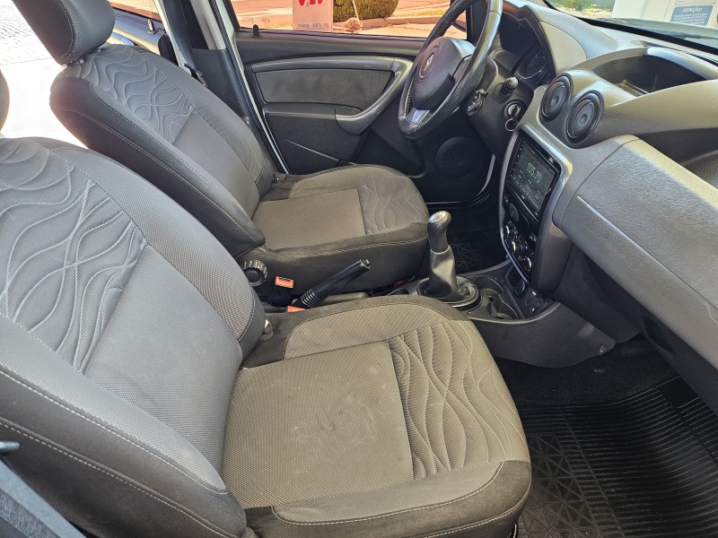 DUSTER 1.6 DYNAMIQUE 4X2 16V FLEX 4P MANUAL - 2013 - CAXIAS DO SUL