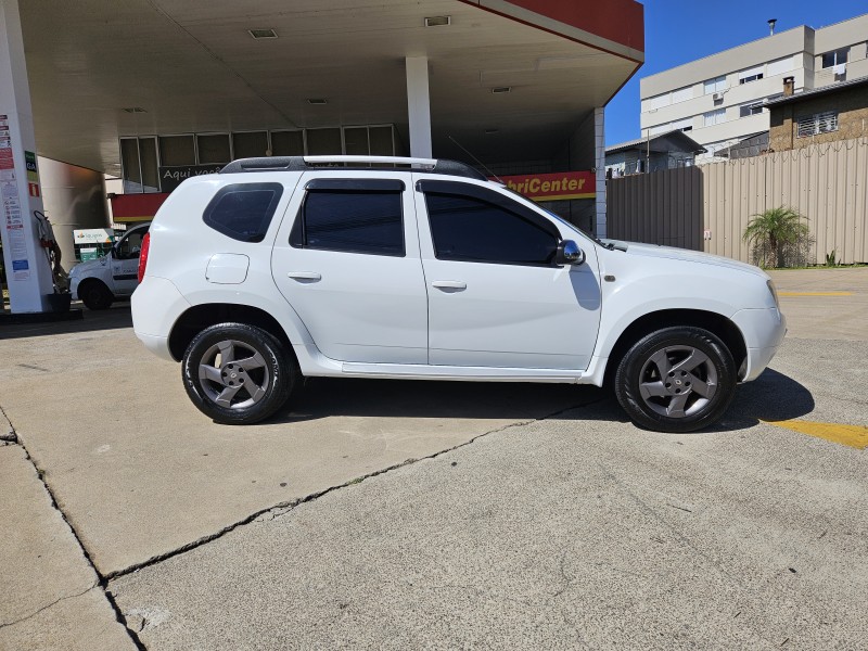 DUSTER 1.6 DYNAMIQUE 4X2 16V FLEX 4P MANUAL - 2013 - CAXIAS DO SUL