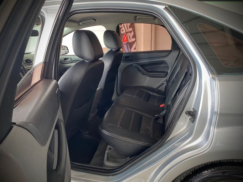 FOCUS 2.0 16V FLEX 4P AUTOMÁTICO - 2009 - LAJEADO