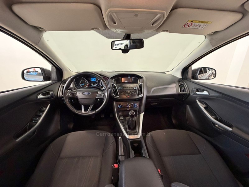FOCUS 1.6 SE 16V FLEX 4P MANUAL - 2017 - BENTO GONçALVES