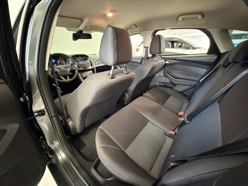FOCUS 1.6 SE 16V FLEX 4P MANUAL - 2017 - BENTO GONçALVES