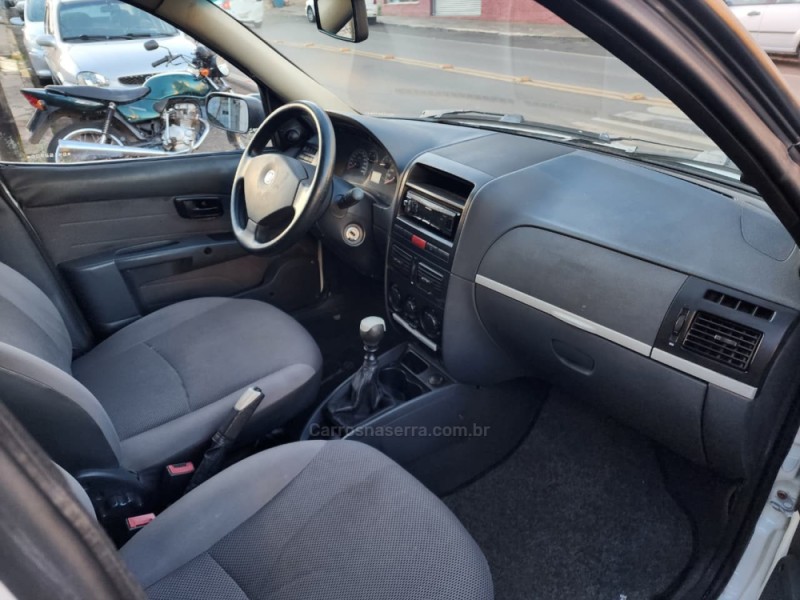 PALIO 1.4 MPI FIRE ELX WEEKEND 8V FLEX 4P MANUAL - 2006 - VACARIA