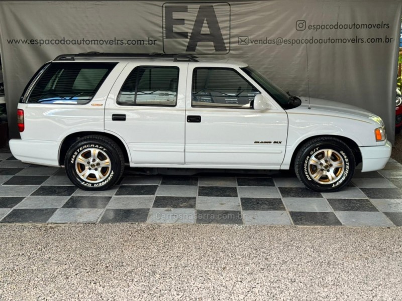 BLAZER 4.3 SFI DLX EXECUTIVE 4X2 V6 12V GASOLINA 4P MANUAL - 1998 - NOVA PRATA
