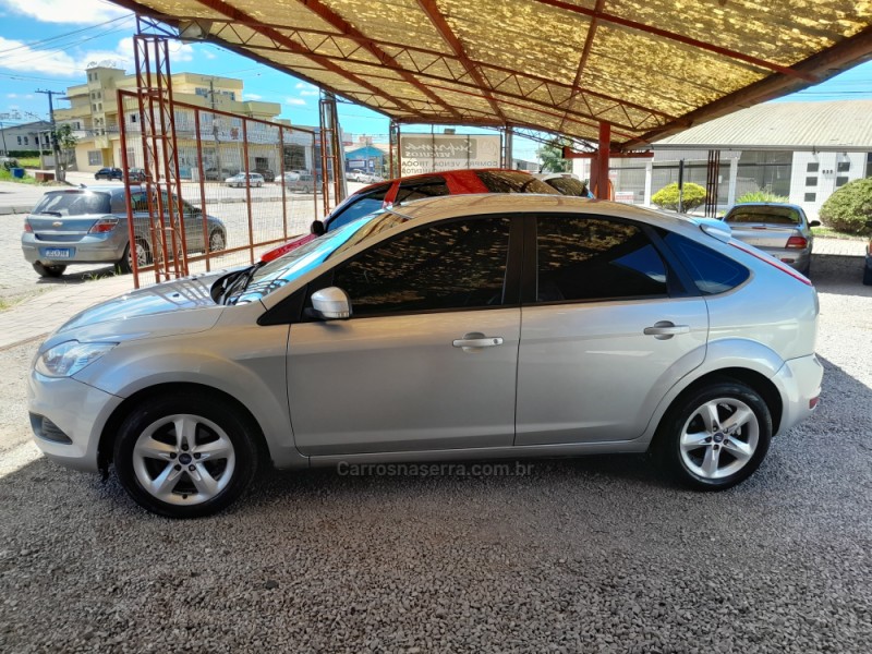 FOCUS 1.6 S 16V FLEX 4P MANUAL - 2011 - VERANóPOLIS