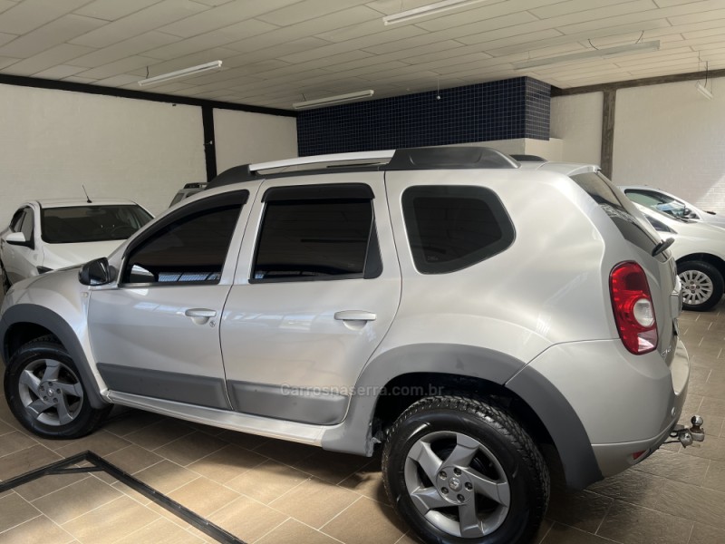 DUSTER 1.6 DYNAMIQUE 4X2 16V FLEX 4P MANUAL - 2013 - CAXIAS DO SUL