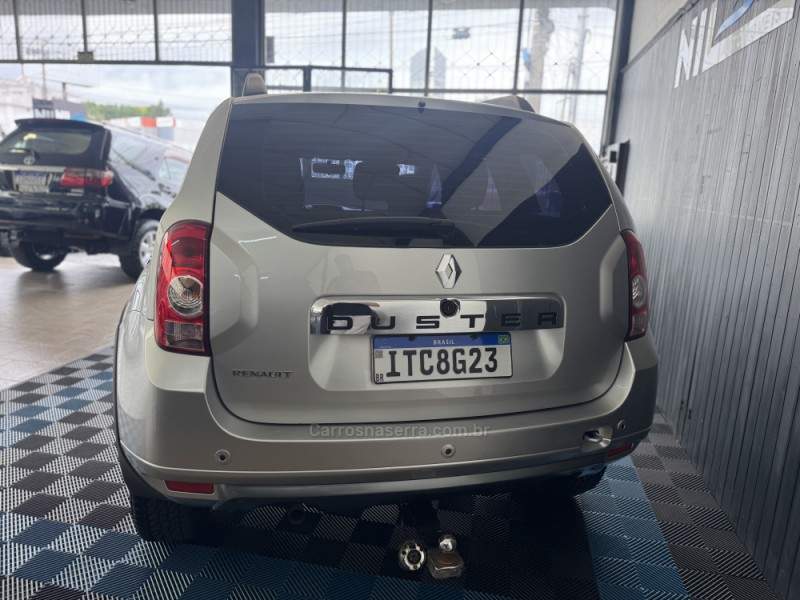 DUSTER 1.6 DYNAMIQUE 4X2 16V FLEX 4P MANUAL - 2013 - CAXIAS DO SUL