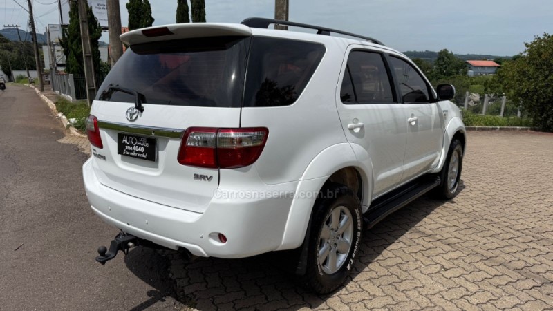 HILUX SW4 3.0 SRV 4X4 7 LUGARES 16V TURBO INTERCOOLER DIESEL 4P AUTOMÁTICO - 2009 - DOIS IRMãOS