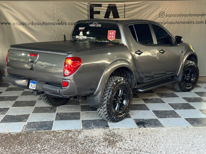 L200 TRITON 3.2 HPE 4X4 CD 16V TURBO INTERCOOLER DIESEL 4P AUTOMÁTICO - 2015 - NOVA PRATA