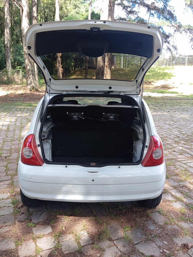 CLIO 1.0 AUTHENTIQUE 16V GASOLINA 4P MANUAL - 2003 - CAXIAS DO SUL