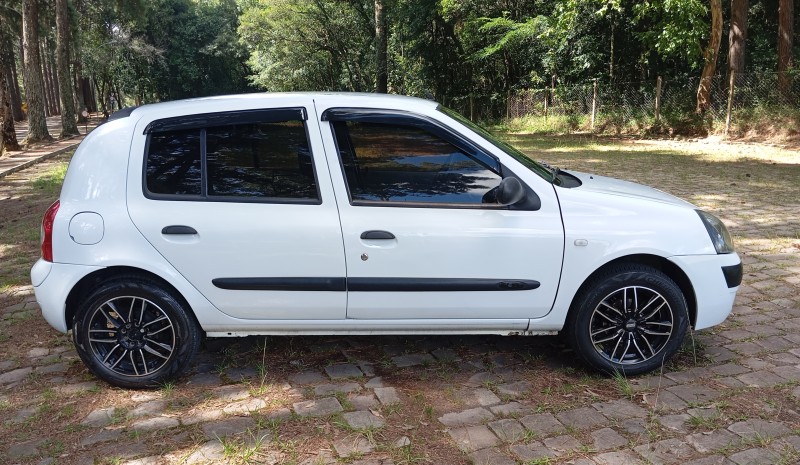 CLIO 1.0 AUTHENTIQUE 16V GASOLINA 4P MANUAL - 2003 - CAXIAS DO SUL