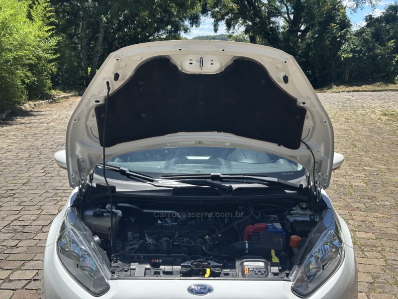 FIESTA 1.5 SE HATCH 16V FLEX 4P MANUAL - 2015 - NOVA PRATA