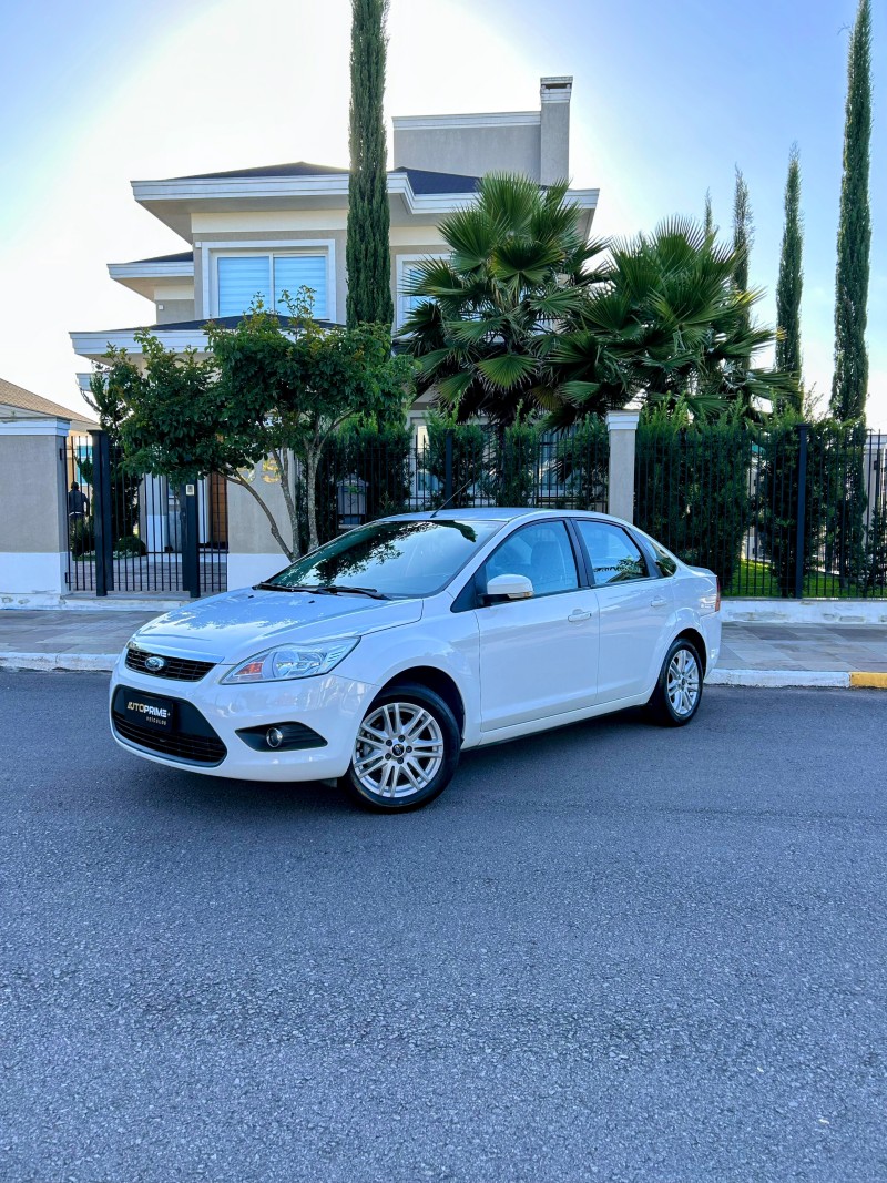 FOCUS 2.0 GLX SEDAN 16V GASOLINA 4P MANUAL - 2013 - BENTO GONçALVES