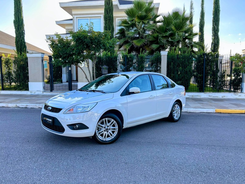 focus 2.0 glx sedan 16v gasolina 4p manual 2013 bento goncalves