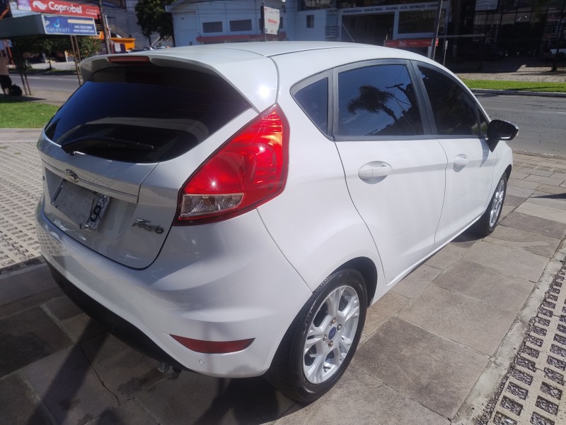 FIESTA 1.6 SE HATCH 16V FLEX 4P MANUAL - 2016 - CAXIAS DO SUL