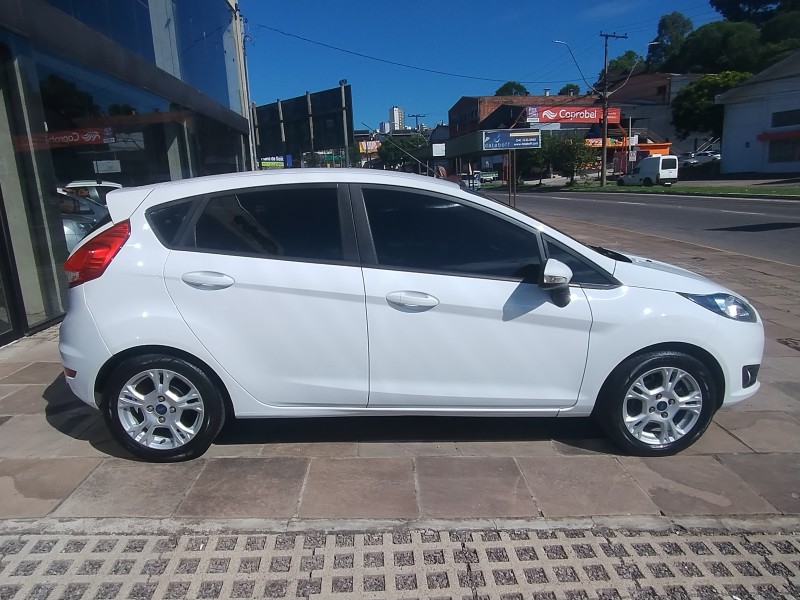 FIESTA 1.6 SE HATCH 16V FLEX 4P MANUAL - 2016 - CAXIAS DO SUL