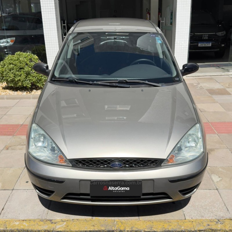 FOCUS 1.6 8V FLEX 4P MANUAL - 2009 - FLORES DA CUNHA