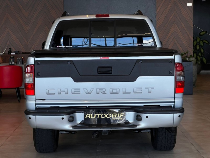 S10 2.4 MPFI EXECUTIVE 4X2 CD 8V FLEX 4P MANUAL - 2010 - CAMPO BOM