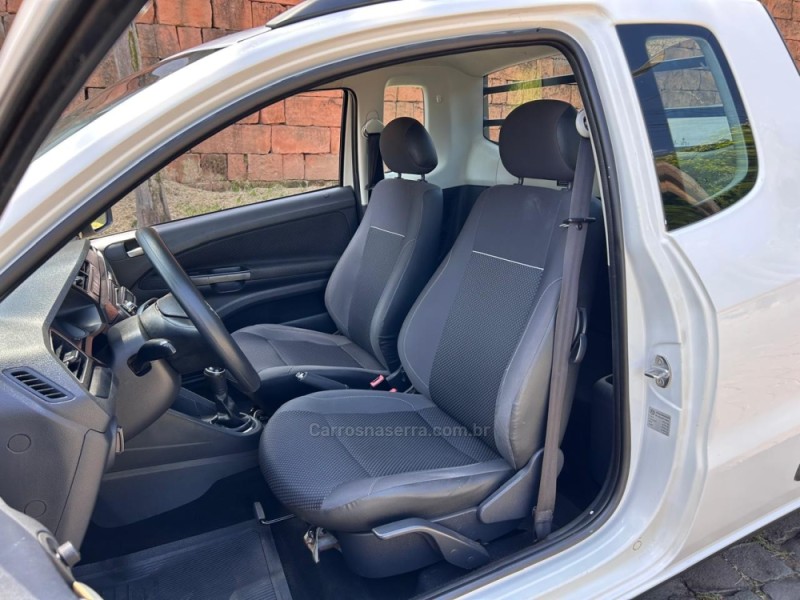 SAVEIRO 1.6 MI TRENDLINE CE 8V FLEX 2P MANUAL - 2017 - VENâNCIO AIRES