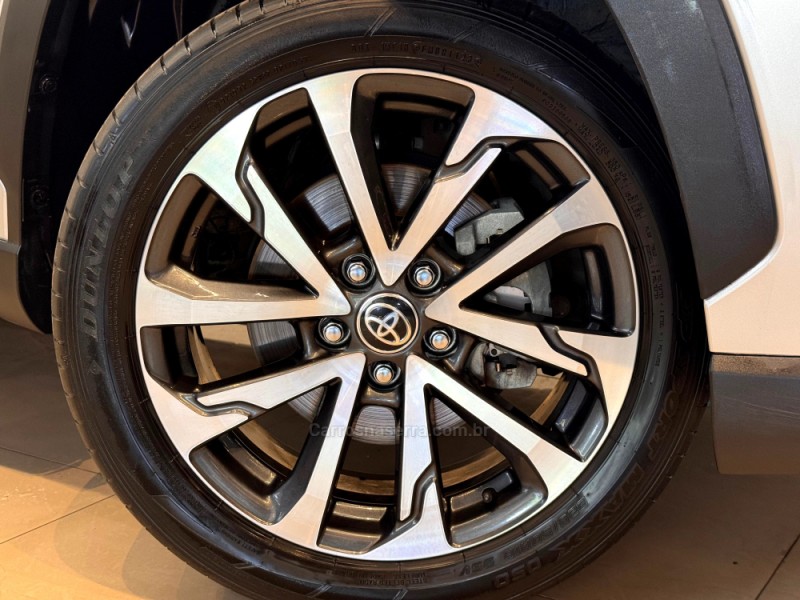 COROLLA 2.0 CROSS XRE 16V FLEX 4P AUTOMÁTICO - 2024 - CASCA