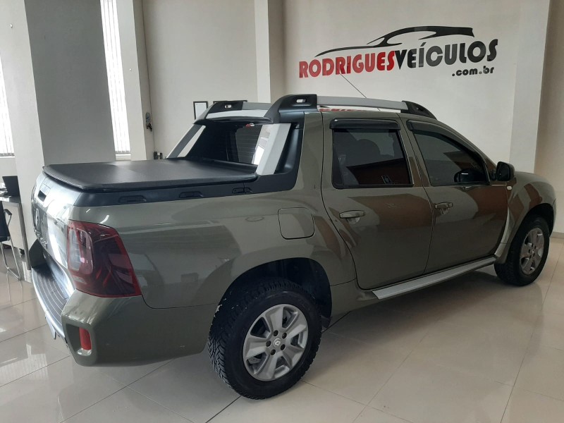 OROCH 1.6 16V DYNAMIQUE FLEX 4P MANUAL - 2017 - CAXIAS DO SUL