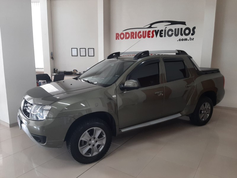 OROCH 1.6 16V DYNAMIQUE FLEX 4P MANUAL - 2017 - CAXIAS DO SUL