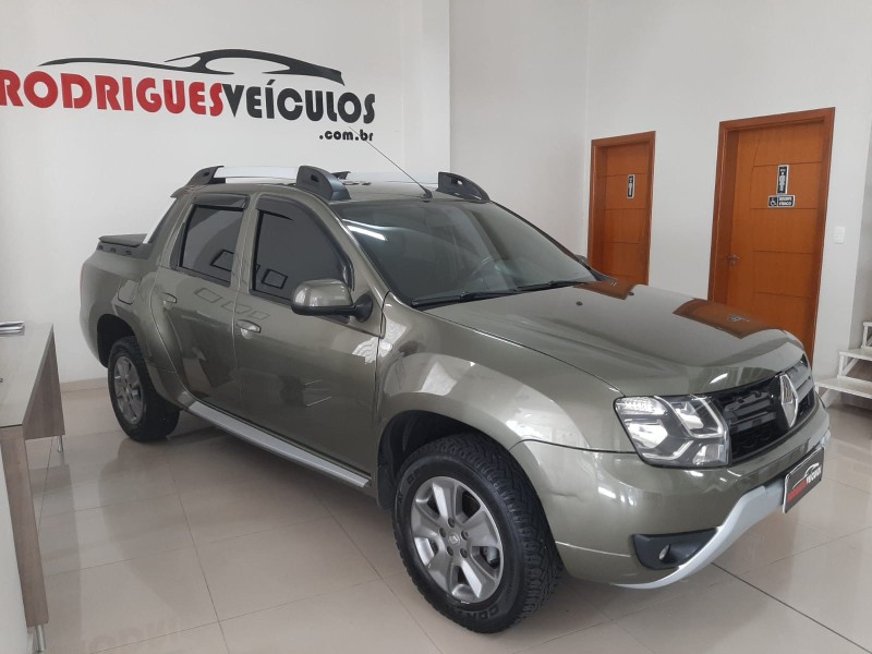 oroch 1.6 16v dynamique flex 4p manual 2017 caxias do sul