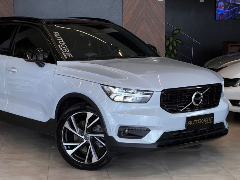 XC 40 1.5 T5 HÍBRIDO R-DESIGN FWD - 2021 - CAMPO BOM