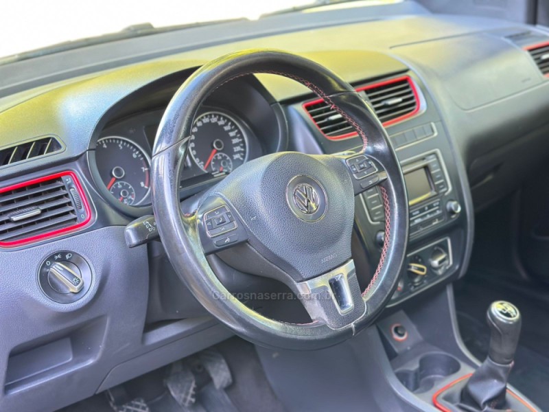 FOX 1.6 MI ROCK IN RIO 8V FLEX 4P MANUAL - 2014 - DOIS IRMãOS