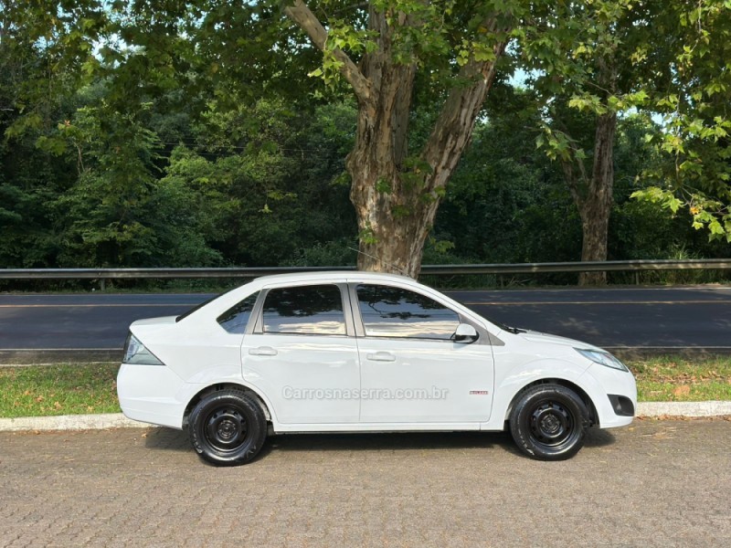 FIESTA 1.6 MPI SEDAN 8V FLEX 4P MANUAL - 2013 - DOIS IRMãOS