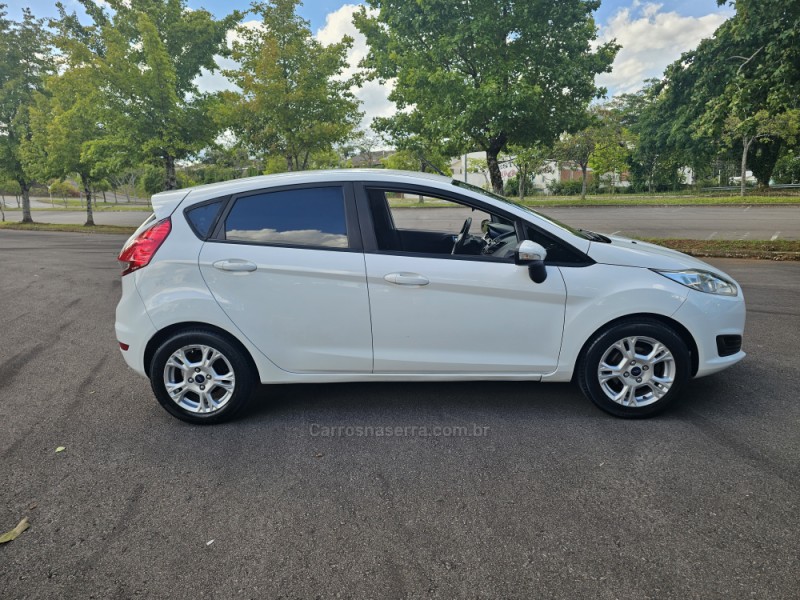 FIESTA 1.6 SE HATCH 16V FLEX 4P MANUAL - 2015 - BENTO GONçALVES