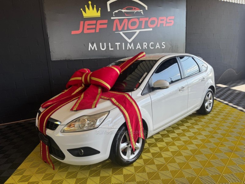 focus 2.0 fc 16v flex 4p automatico 2013 caxias do sul