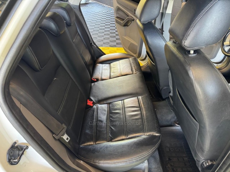 FOCUS 2.0 FC 16V FLEX 4P AUTOMÁTICO - 2013 - CAXIAS DO SUL