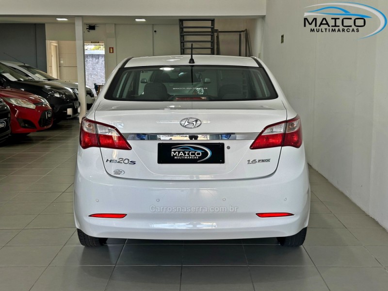 HB20S 1.6 COMFORT PLUS 16V FLEX 4P MANUAL - 2014 - NOVO HAMBURGO