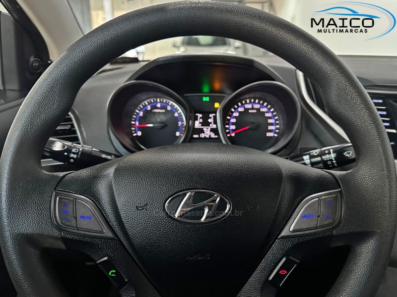 HB20S 1.6 COMFORT PLUS 16V FLEX 4P MANUAL - 2014 - NOVO HAMBURGO