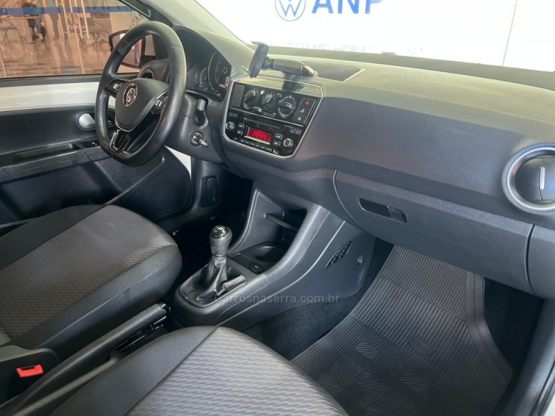 UP 1.0 TSI MOVE UP 12V FLEX 4P MANUAL - 2018 - NOVA PETRóPOLIS