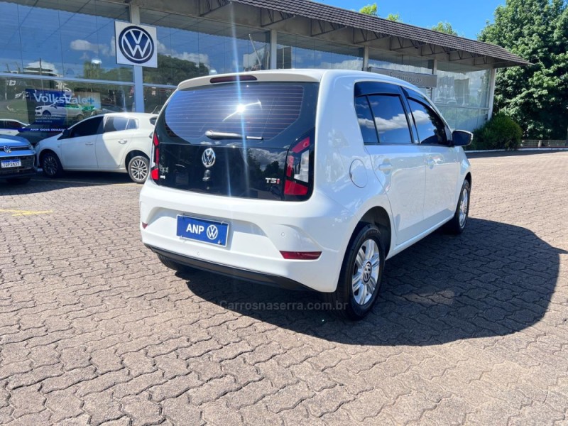 UP 1.0 TSI MOVE UP 12V FLEX 4P MANUAL - 2018 - NOVA PETRóPOLIS